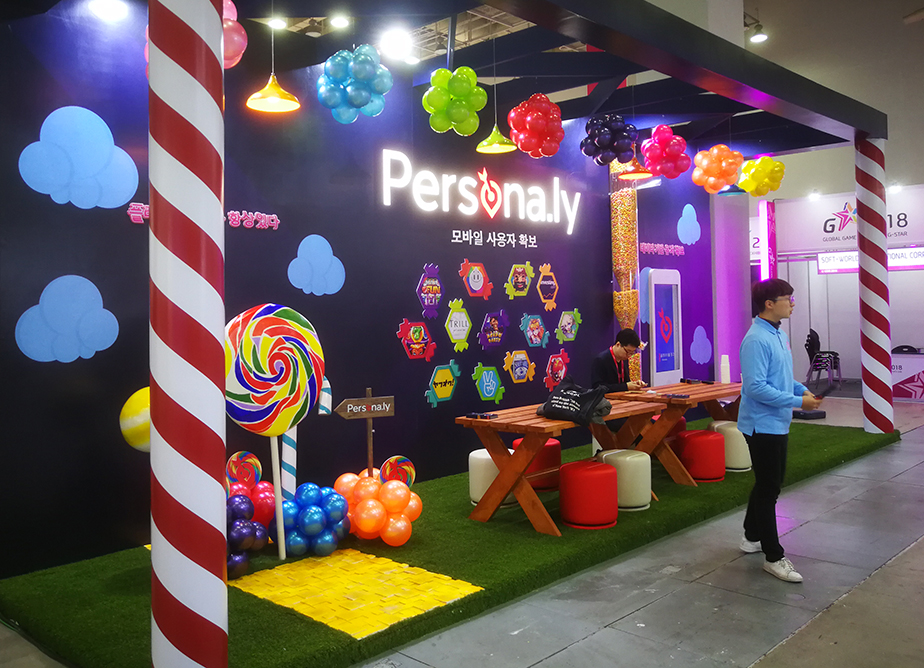 The Persona.ly booth at the GSTAR conference